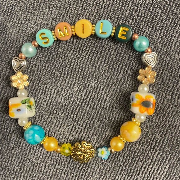 Meet your Posher, Stephanie - Picture 2 of 11